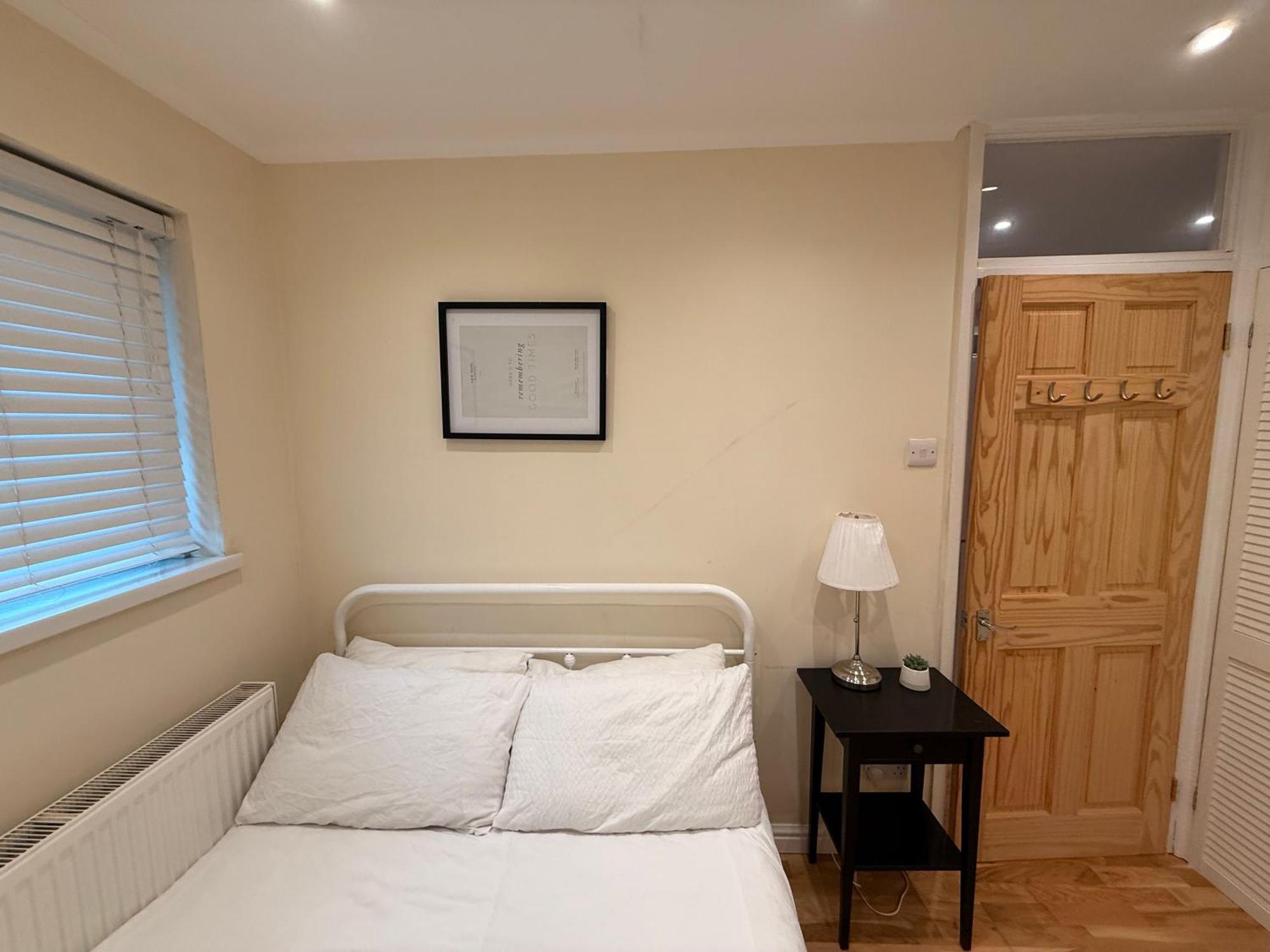 Two Bedroom Flat In The Heart Of London Eksteriør billede