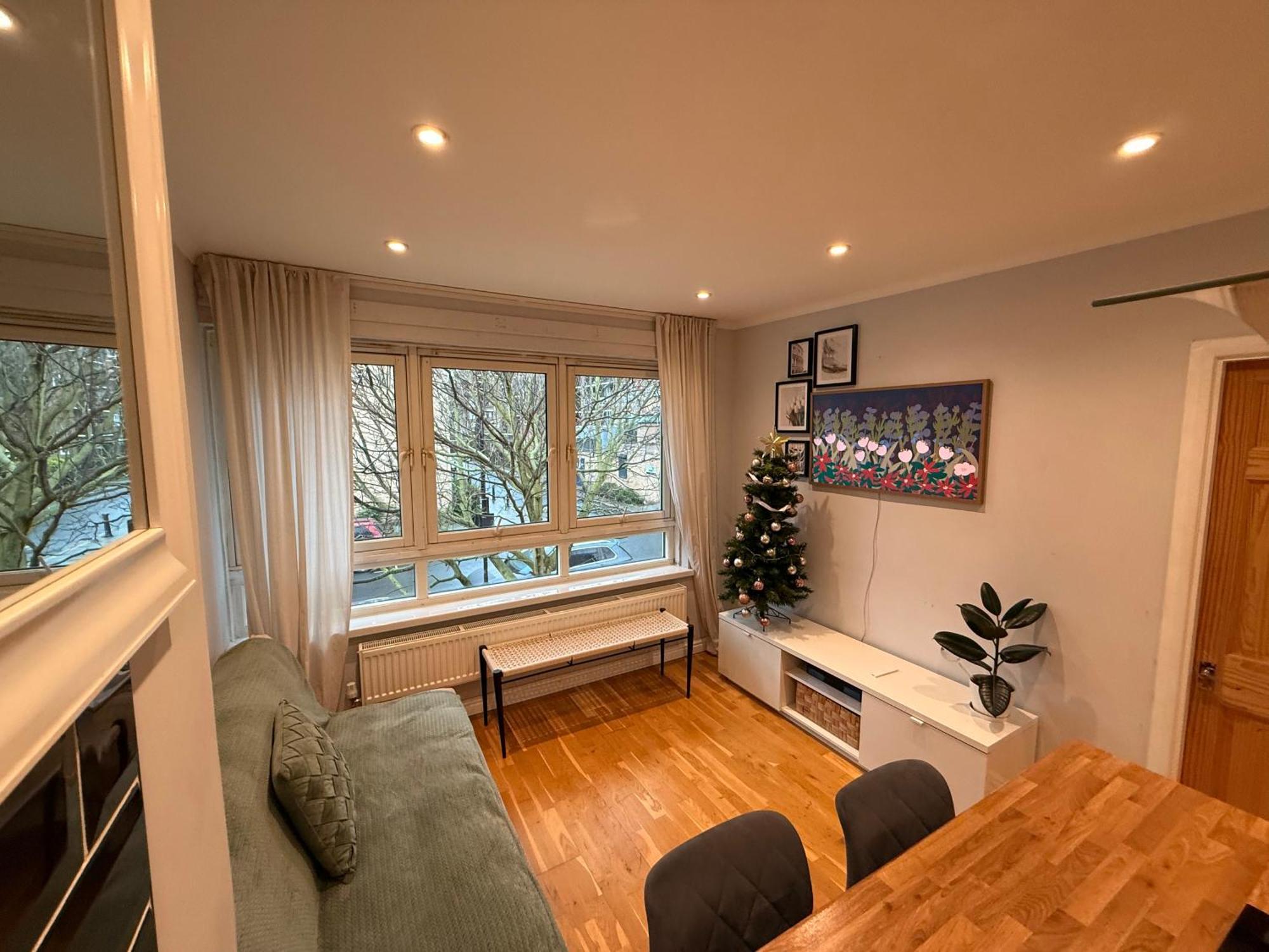 Two Bedroom Flat In The Heart Of London Eksteriør billede