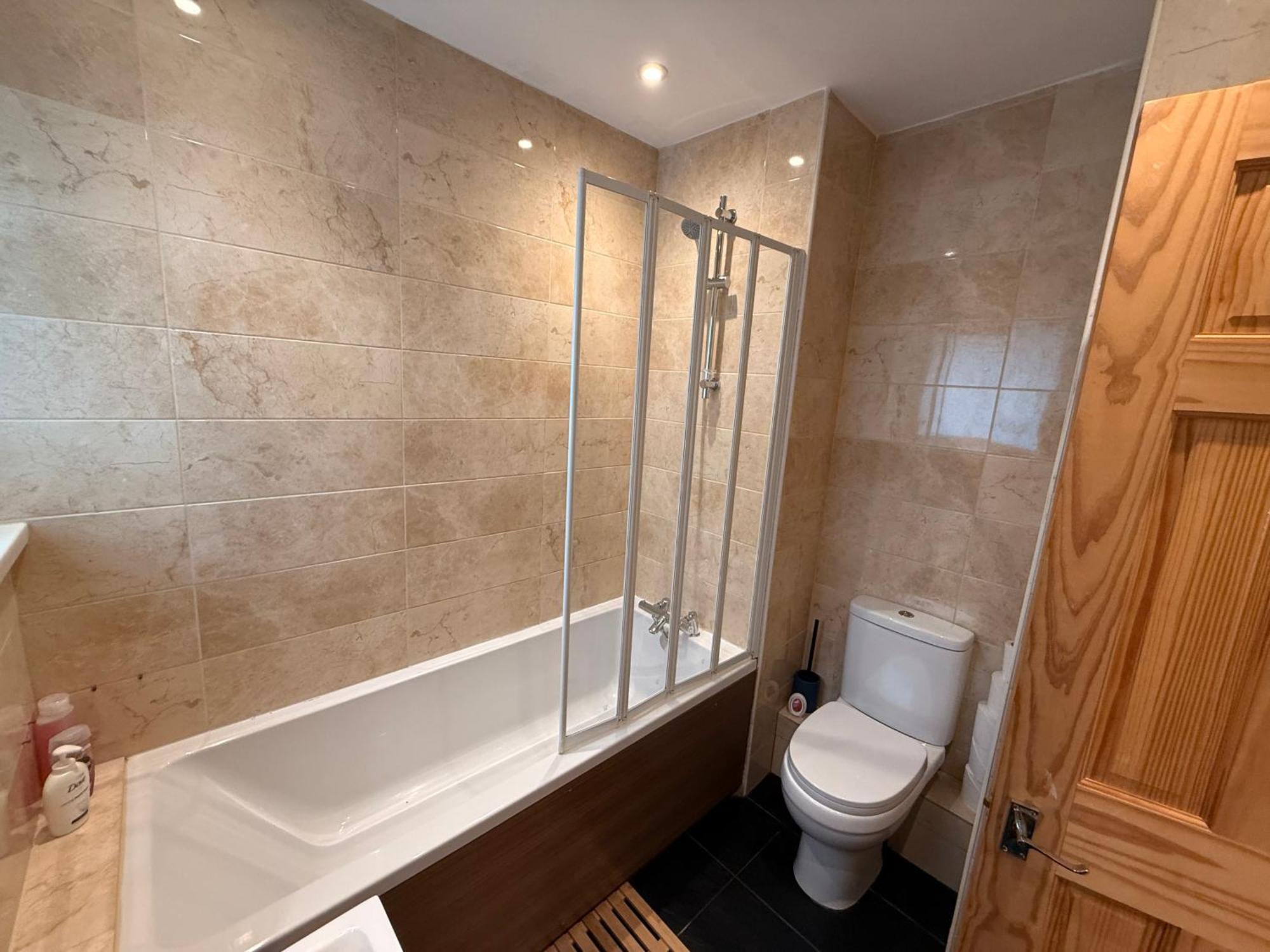 Two Bedroom Flat In The Heart Of London Eksteriør billede