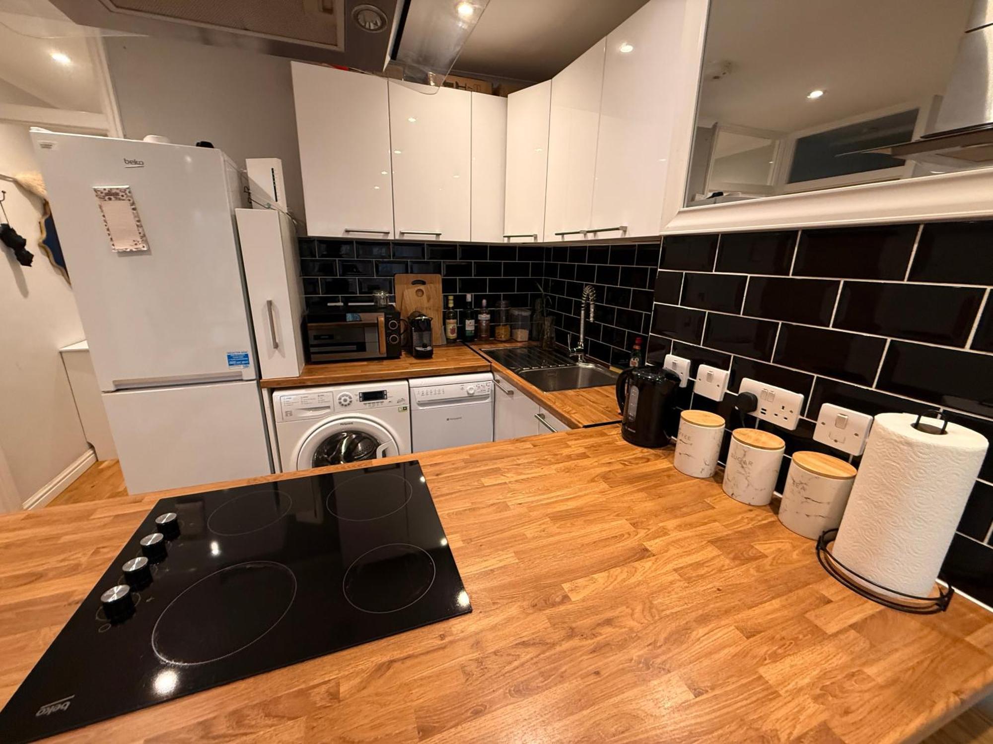 Two Bedroom Flat In The Heart Of London Eksteriør billede